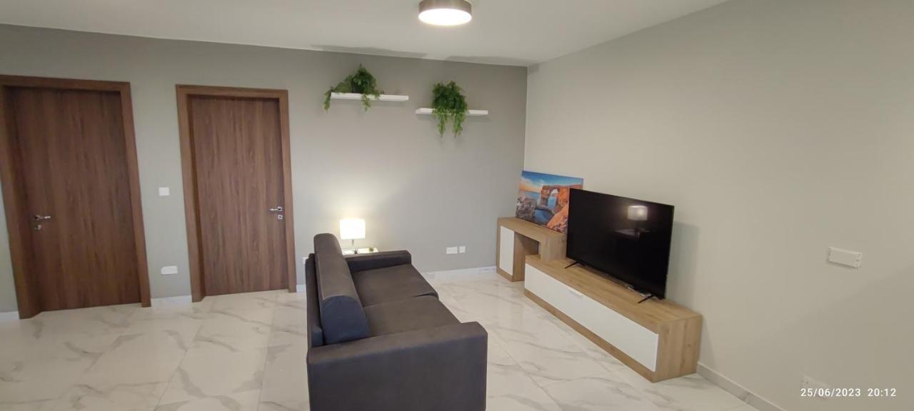 Skyline Court Holiday Apartments Hal Ghaxiak Exterior foto
